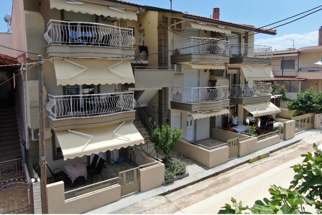 Ofrinio Central Apartments Buitenkant foto